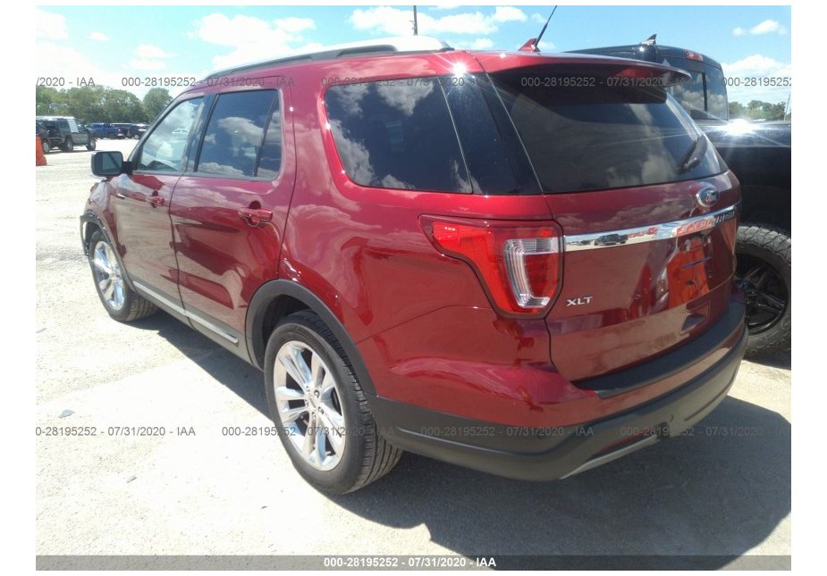 FORD EXPLORER XLT - картинка 3