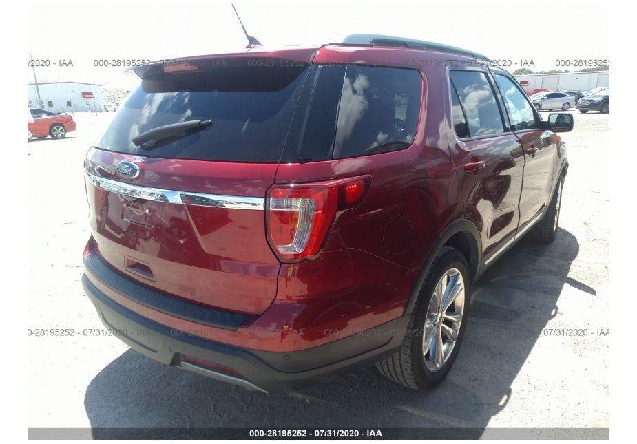 FORD EXPLORER XLT - картинка 4