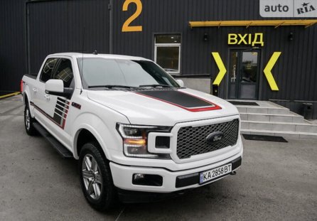FORD F-150 LARIAT SPORT