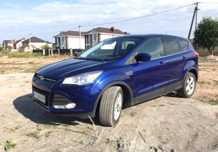 FORD ESCAPE SE